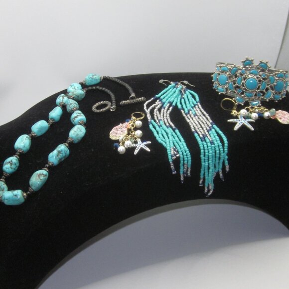 Jewelry Bundle Beach Ready - Picture 4 of 4